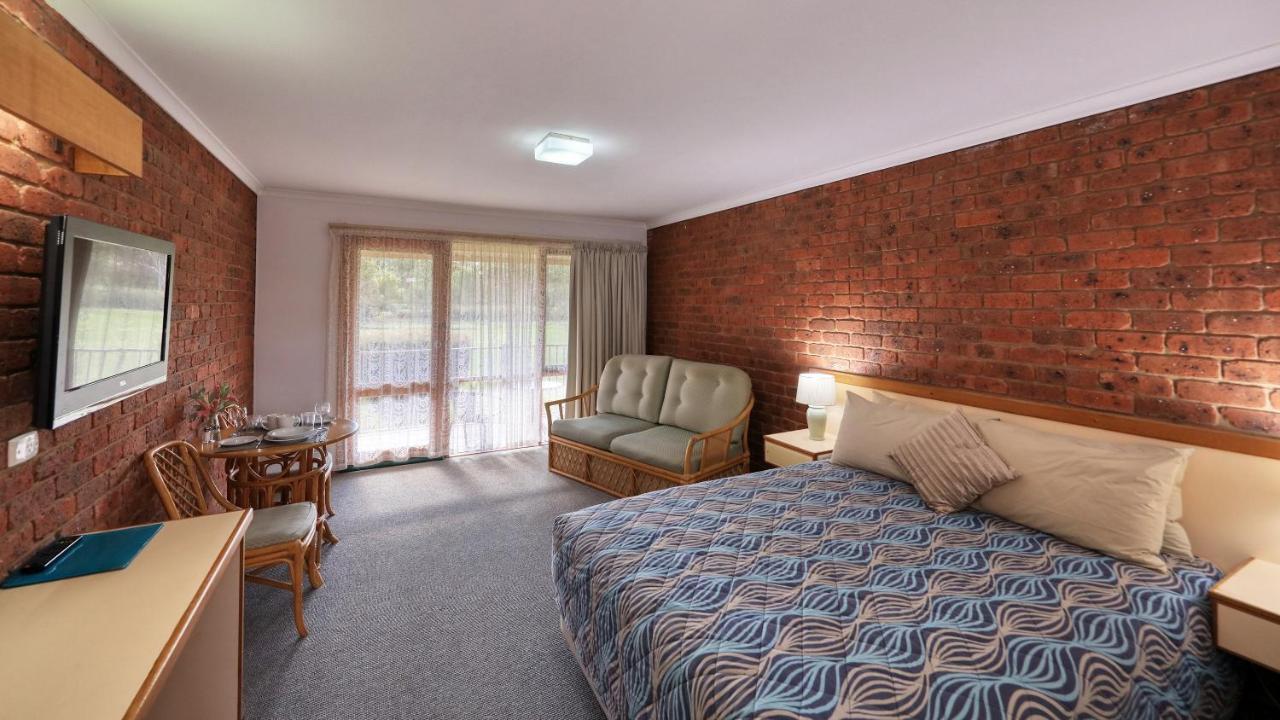 Tooleybuc Club Motor Inn Kültér fotó